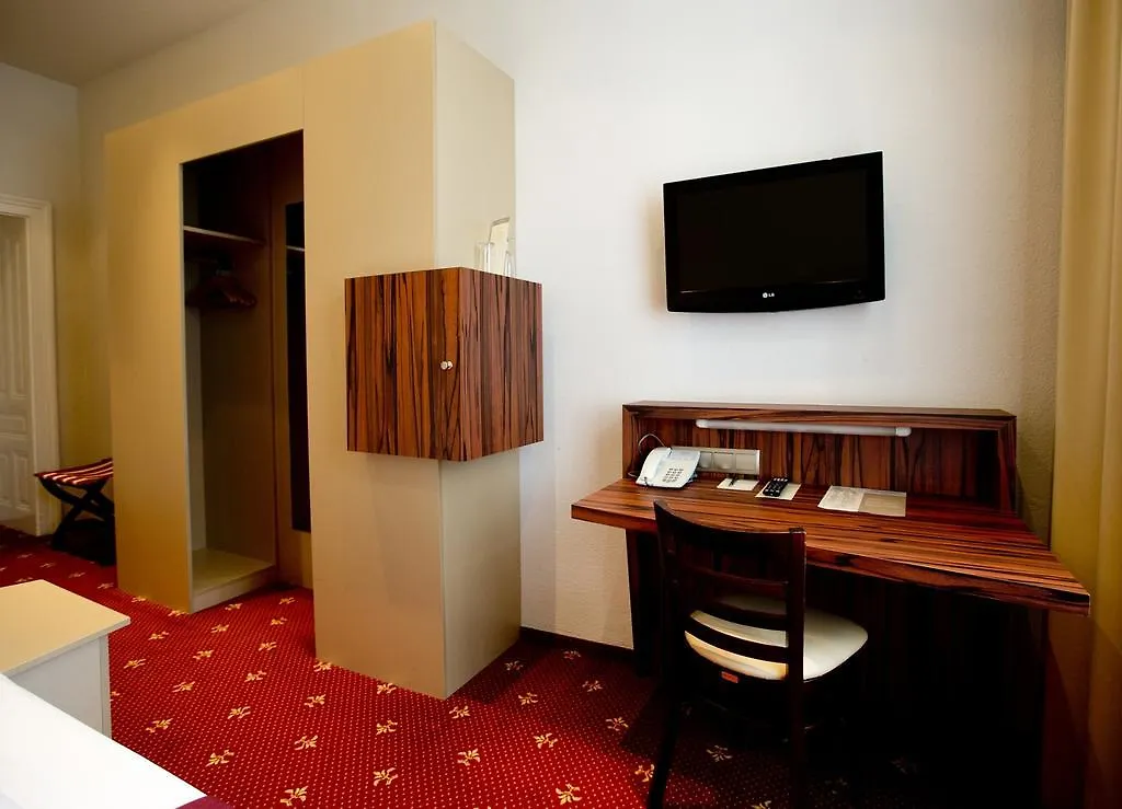 Hotel Fuerst Metternich Вена