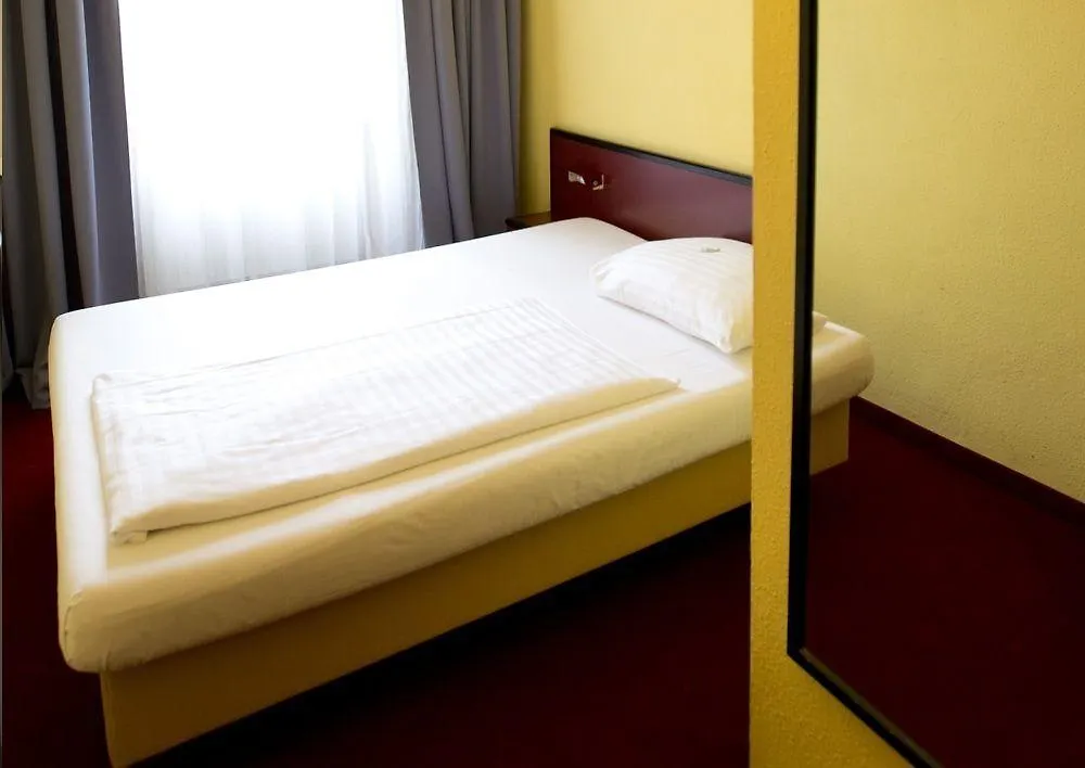 Hotel Fuerst Metternich Вена