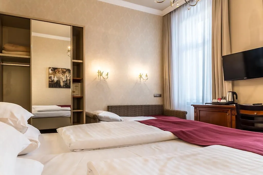 Hotel Fuerst Metternich Вена 3*,  Австрия