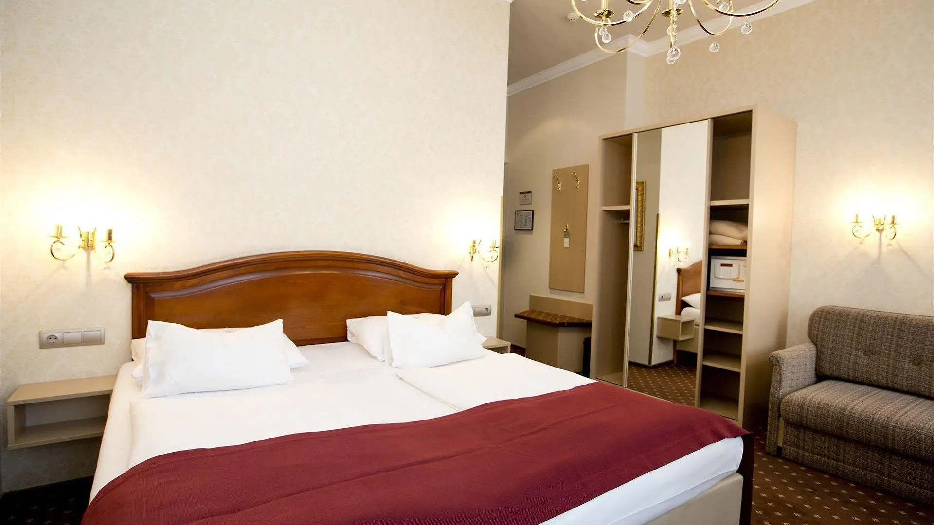 ***  Hotel Fuerst Metternich Вена Австрия
