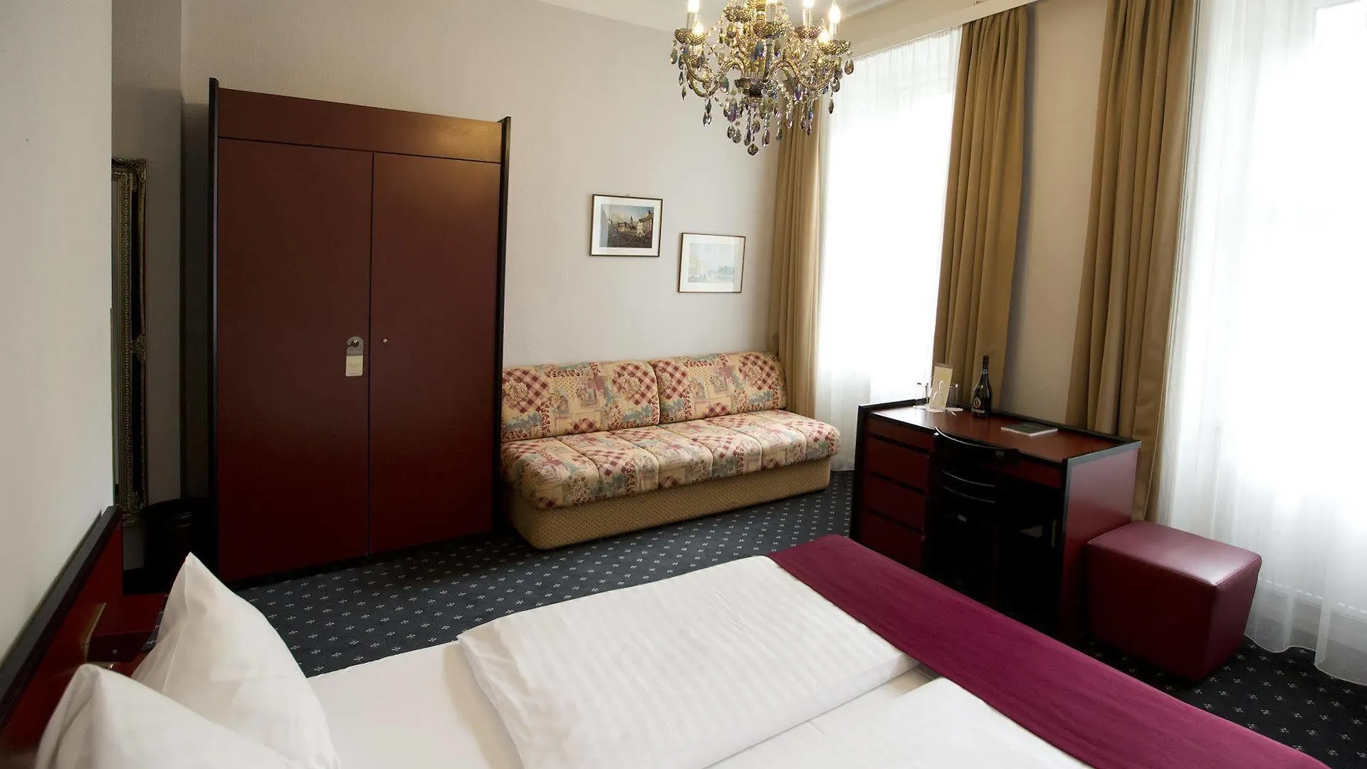 Hotel Fuerst Metternich Вена 3*,